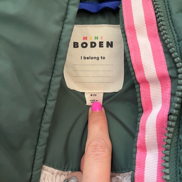 Boden Kids' Appliqué Puffer Coat | Green | Size 6-7 - Picture 8 of 8